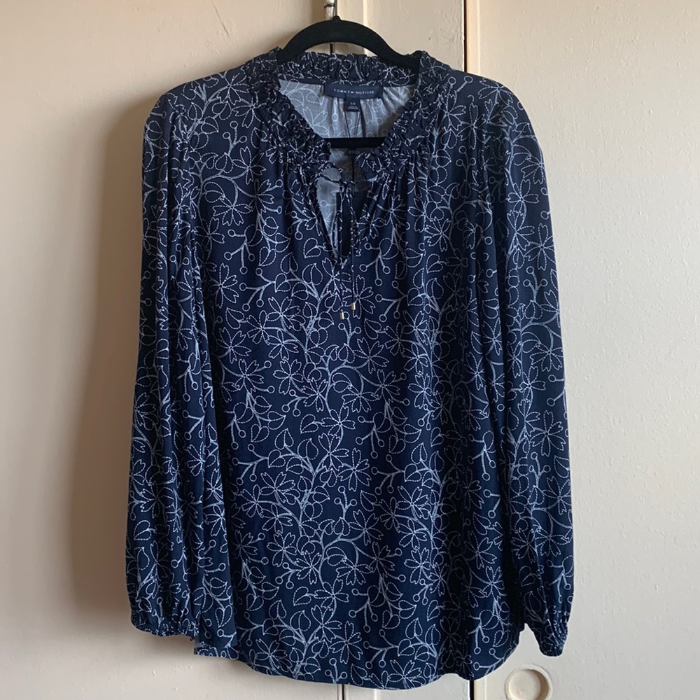 Blue and white top